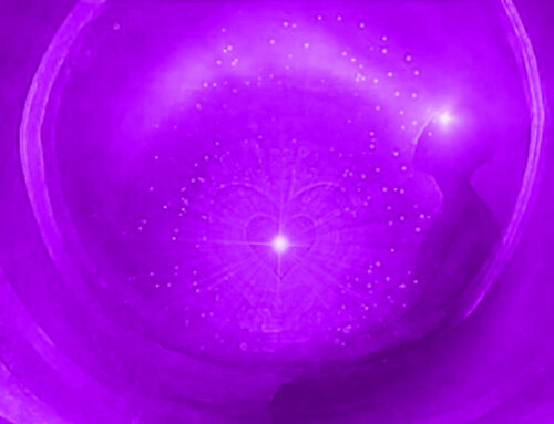 Une silhouette assise, une étoile scintillante au niveau du front, dans un espace de lumière rose.
