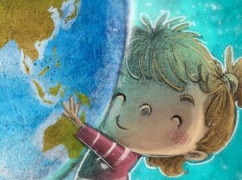 enfant qui embrasse le monde